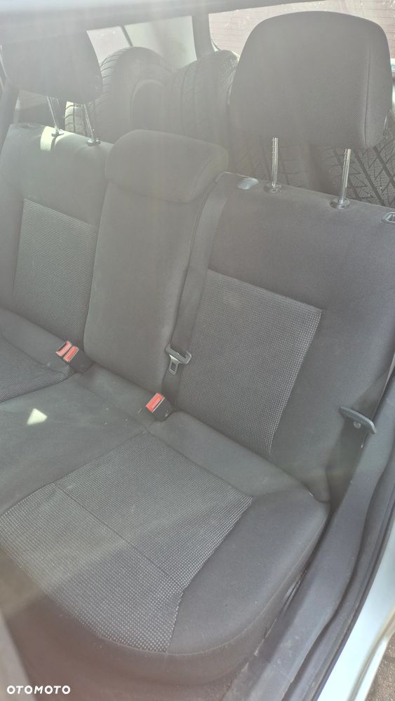 Opel Astra 1.9 CDTI DPF Edition - 8