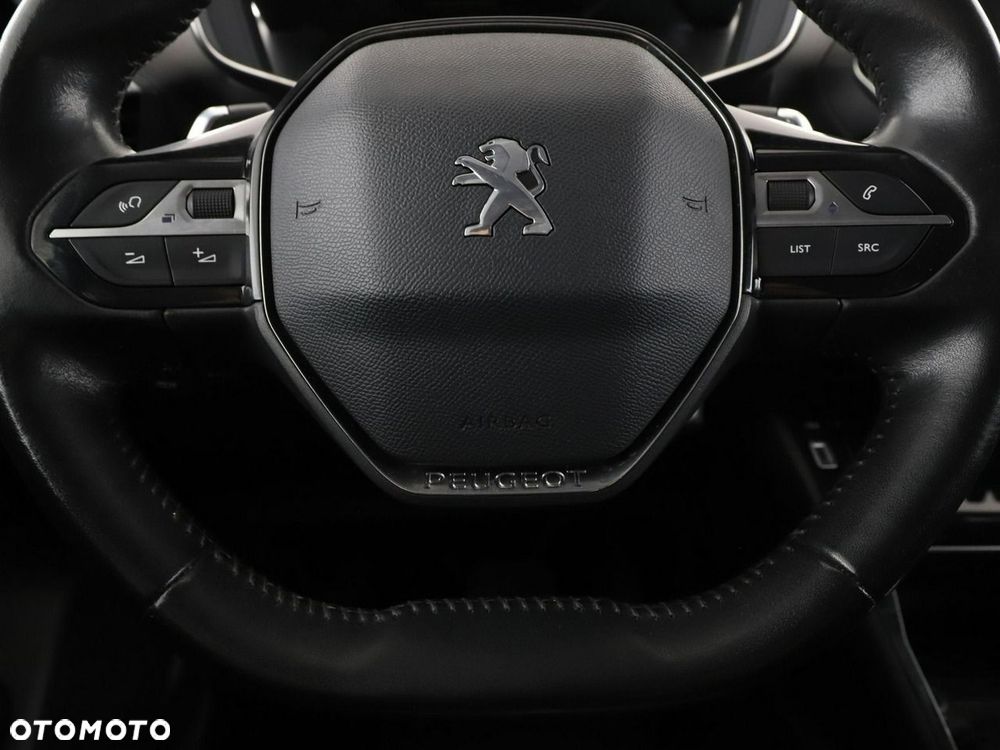 Peugeot 3008 1.5 BlueHDi Allure S&S EAT8 - 22