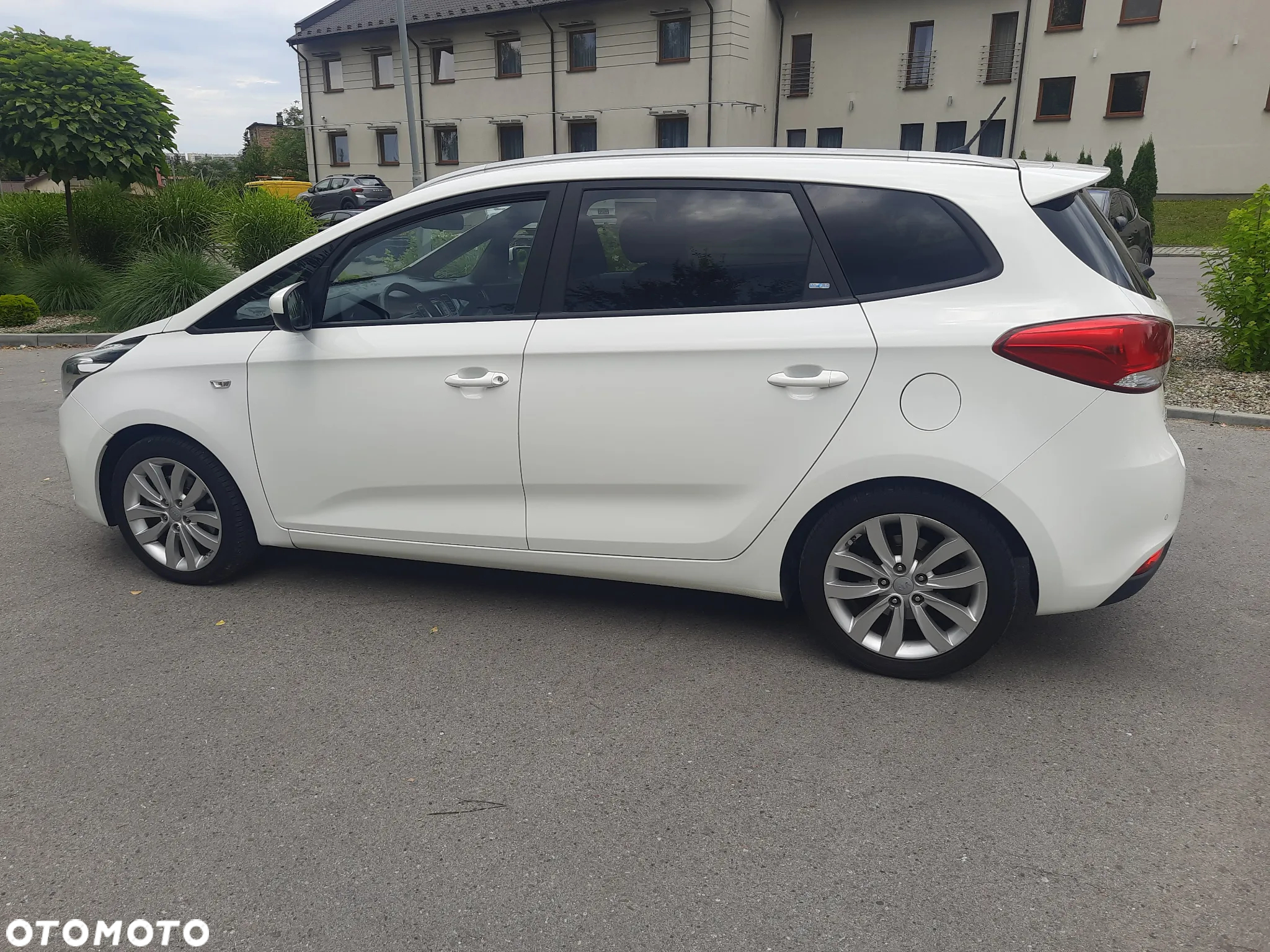 Kia Carens 1.7 CRDi M EU6 - 5