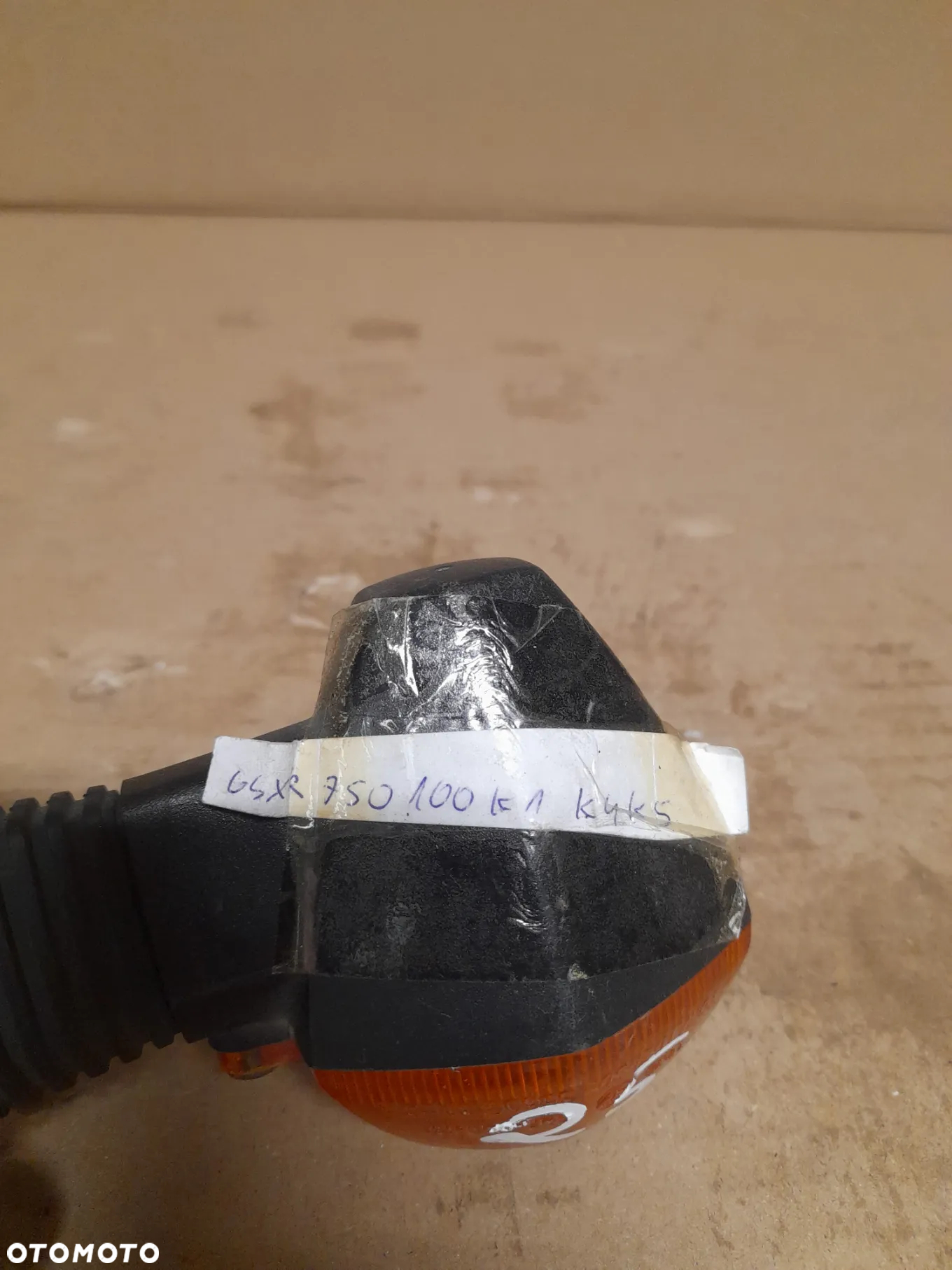 suzuki gsxr 750 100 k1 k4 k5 kierunkowskaz - 2
