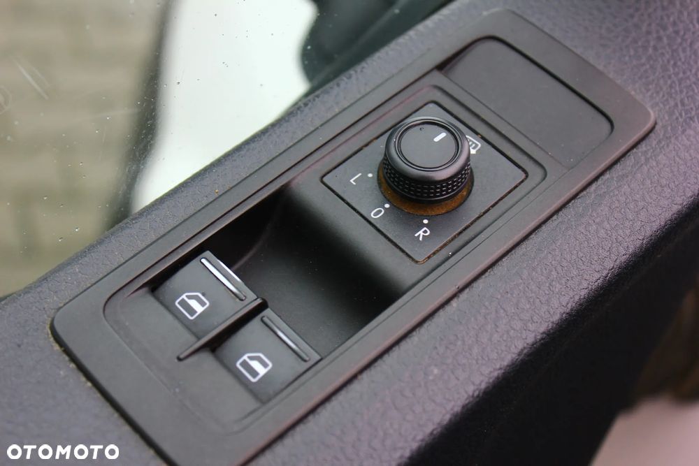 Volkswagen Transporter T6 2.0 TDI 102KM DOKA BRYGADÓWKA 6 OSÓB FV23% - 30