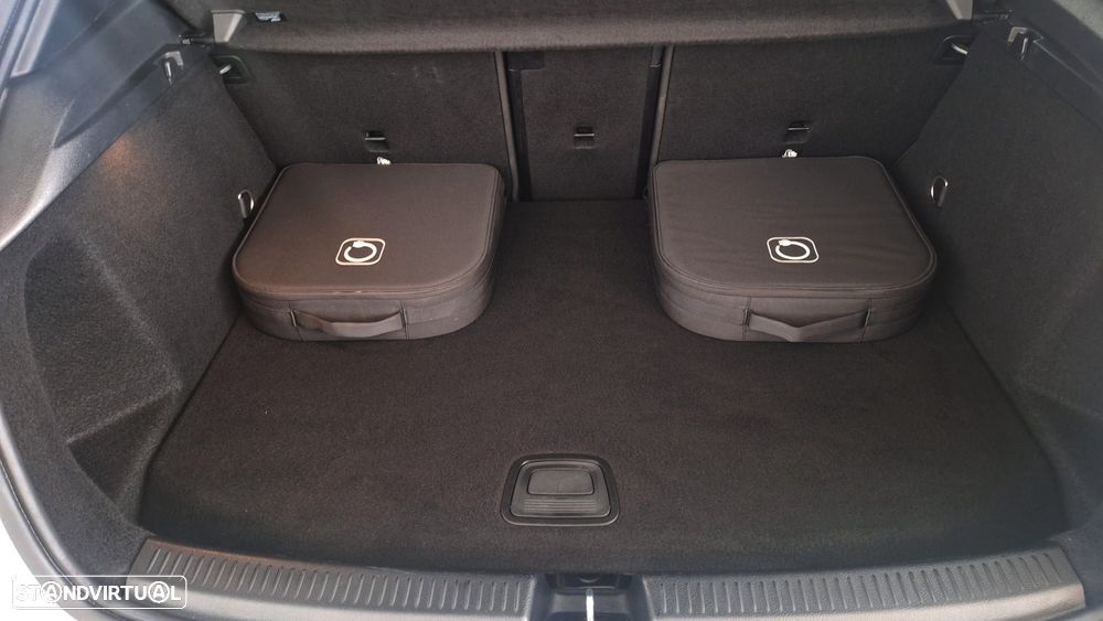 Mercedes-Benz A 250 - 4