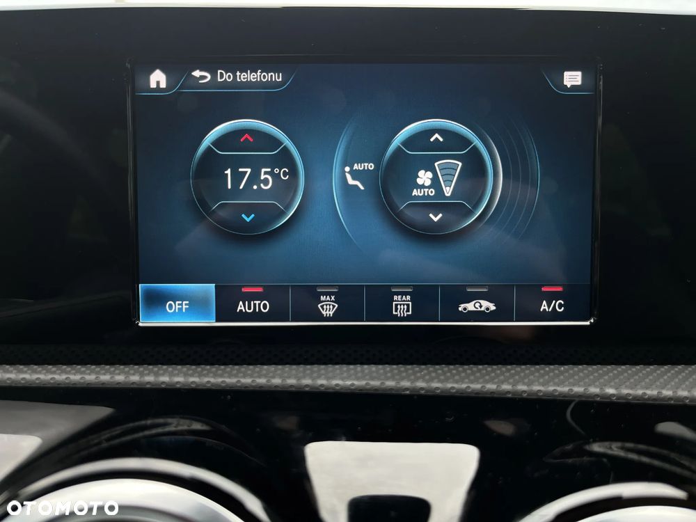 Mercedes-Benz CLA 180 7G-DCT - 31