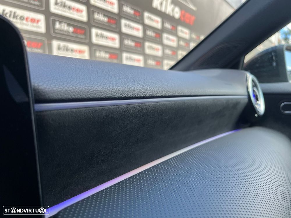 Mercedes-Benz A 250 e AMG Line - 26