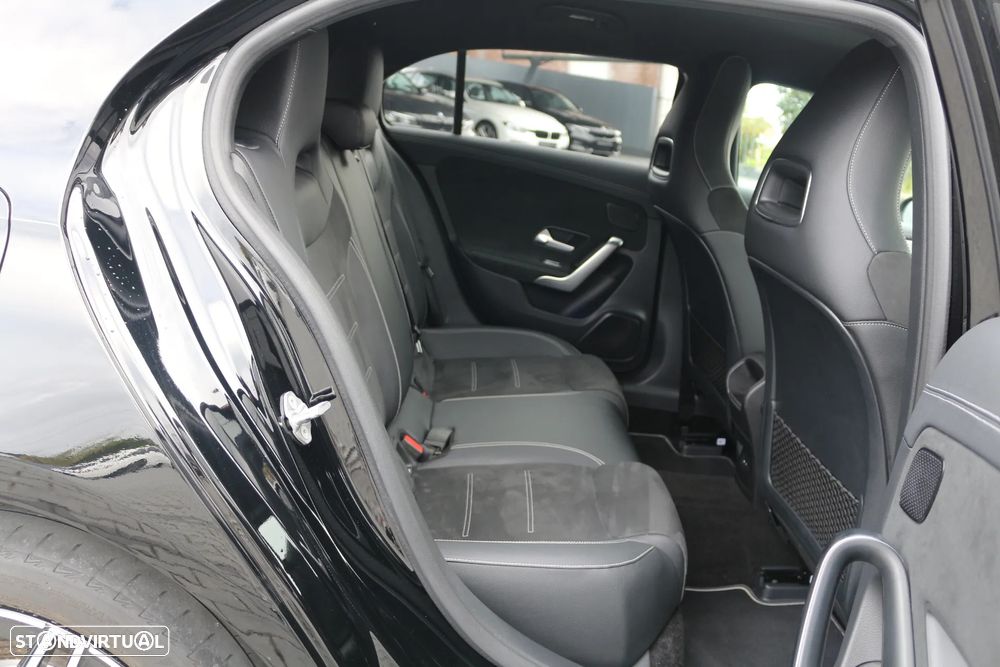 Mercedes-Benz A 250 e 8G-DCT AMG Line - 37