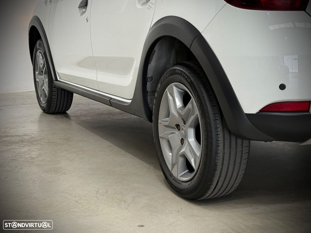 Dacia Sandero 0.9 TCe Stepway - 30