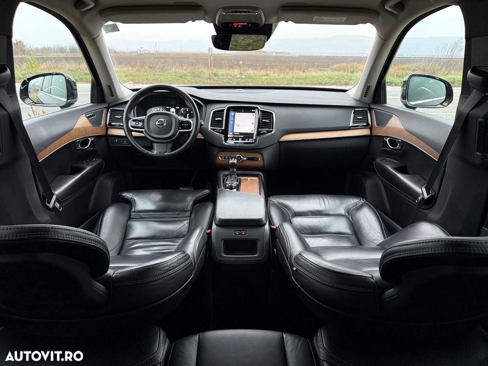 Volvo XC 90 D5 AWD Geartronic Momentum - 8