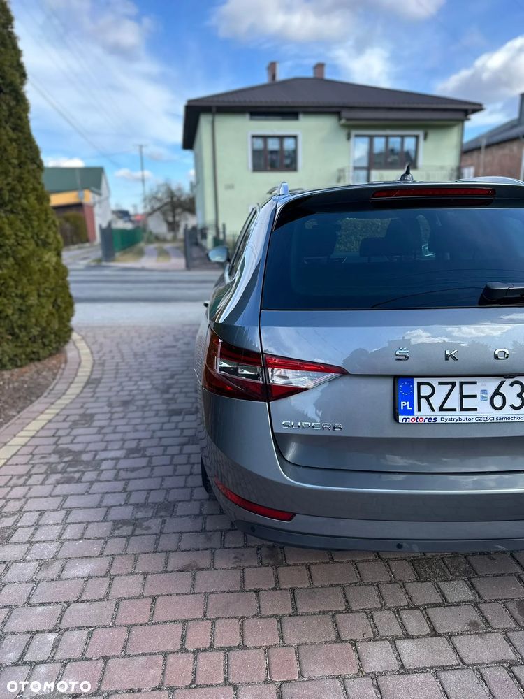 Skoda Superb 2.0 TDI SCR Ambition DSG - 19