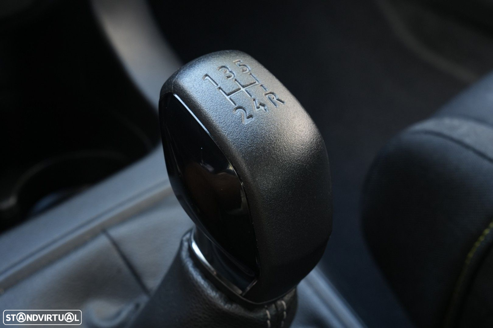 Citroën C3 1.2 PureTech Shine - 17