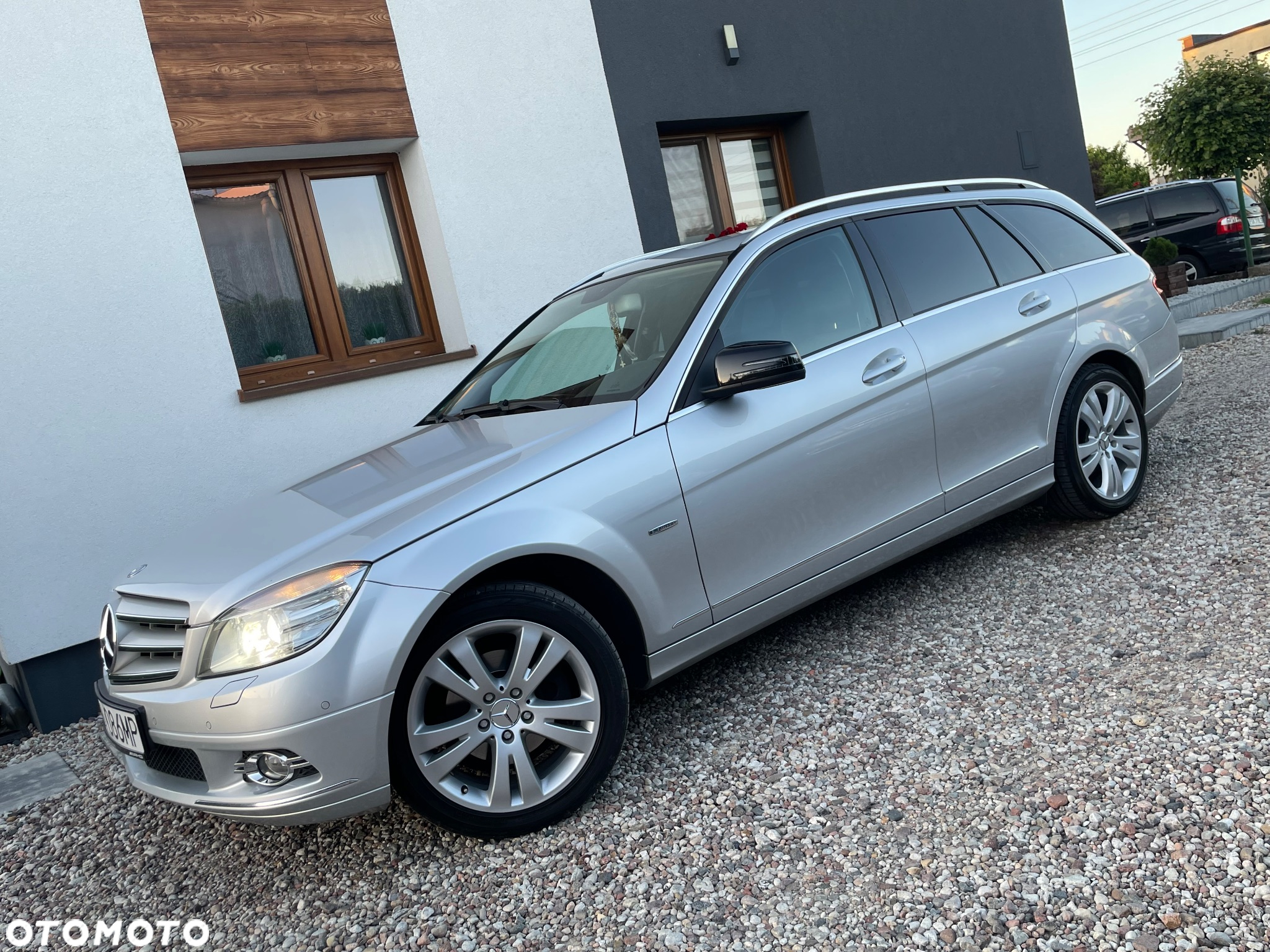 Mercedes-Benz Klasa C 180 T Kompressor Automatik BlueEFFICIENCY Avantgarde - 35