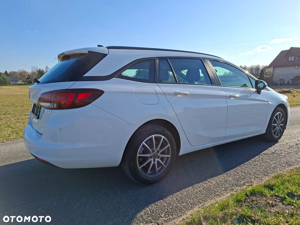 Opel Astra 1.6 D Start/Stop 120 Jahre - 6