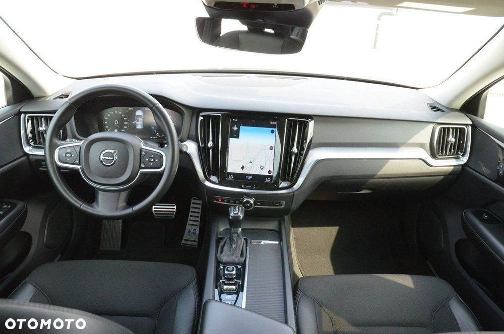 Volvo V60 D4 Geartronic Momentum - 24