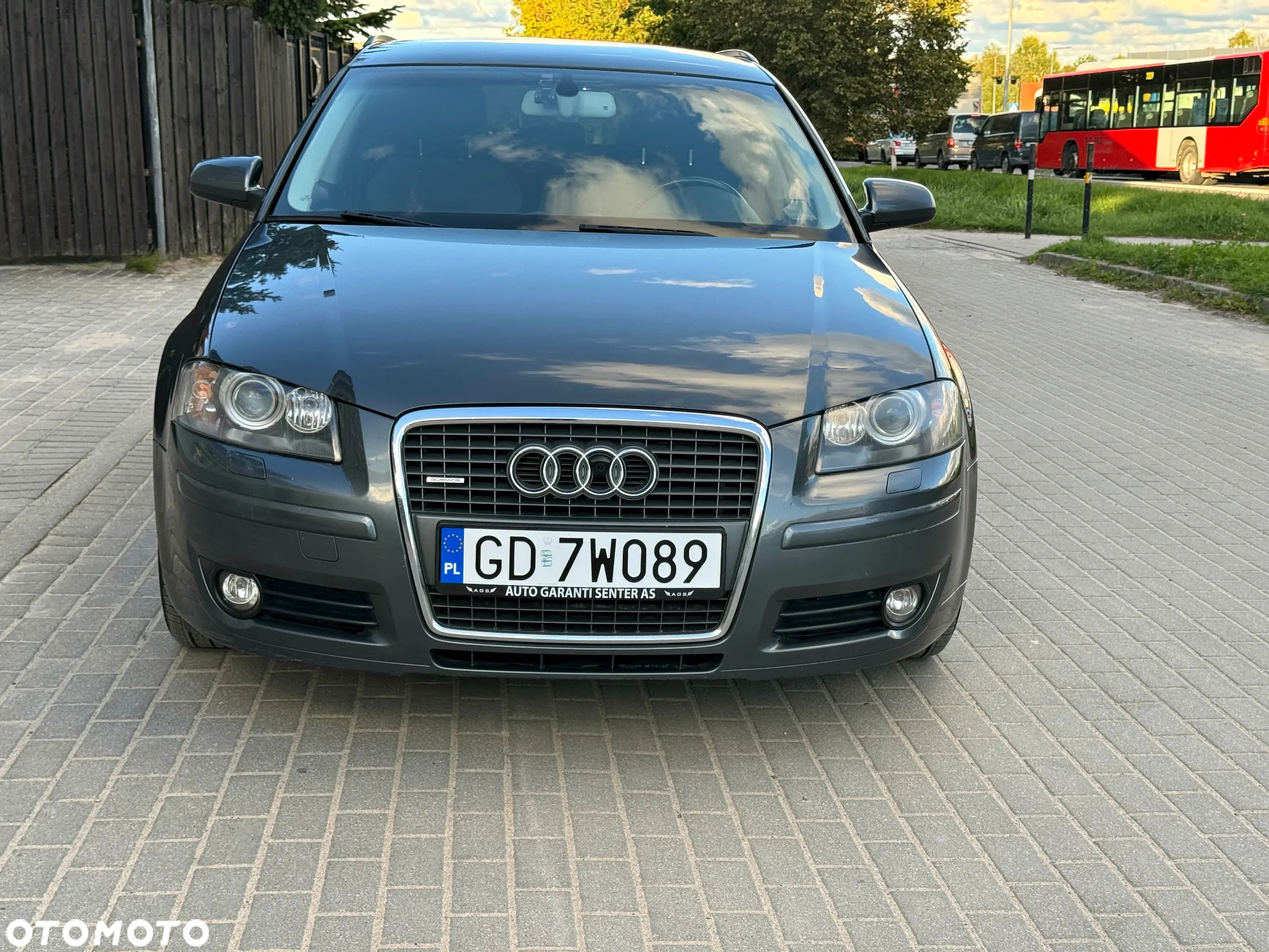 Audi A3 Sportback 2.0 TDI DPF quattro Ambiente - 2
