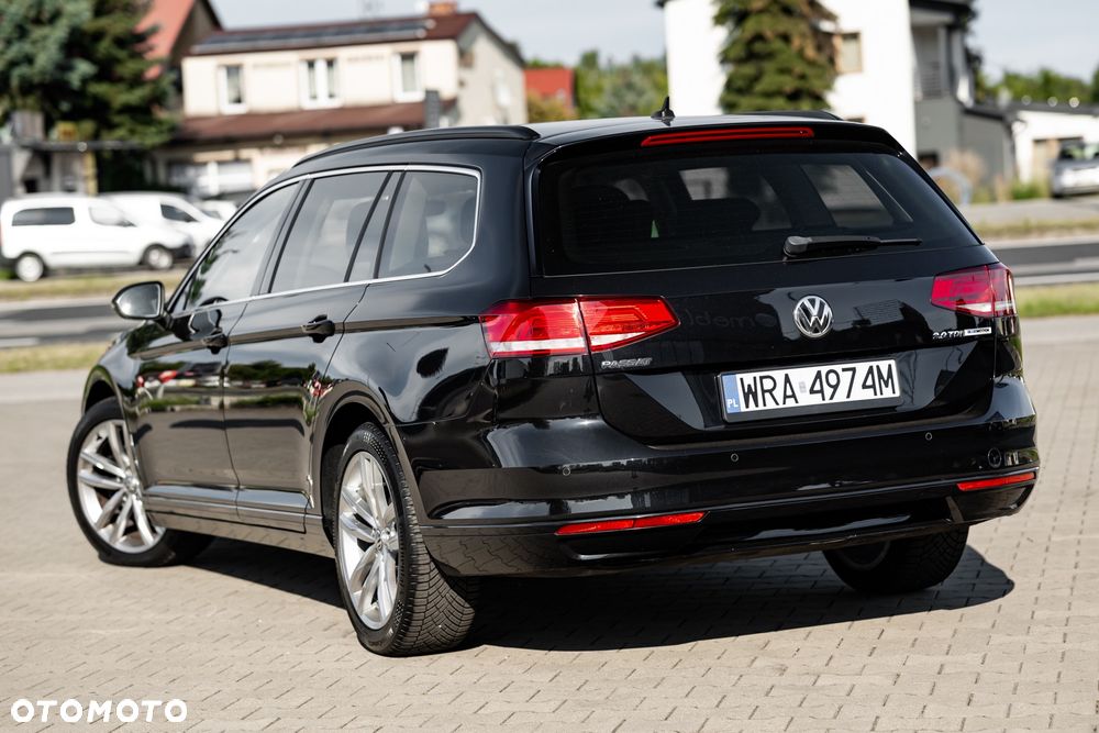 Volkswagen Passat Variant 2.0 TDI SCR DSG Trendline - 11