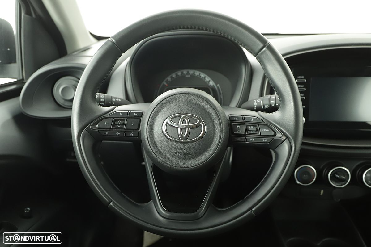 Toyota Aygo 1.0 X-Play - 14