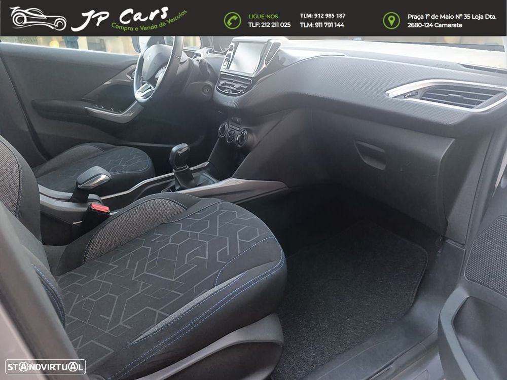 Peugeot 2008 1.2 PureTech Style - 10