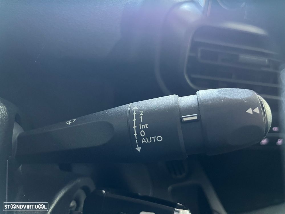 Peugeot Partner 1.6 HDI 3 LUGARES ***IVA DEDUTIVEL *** - 19