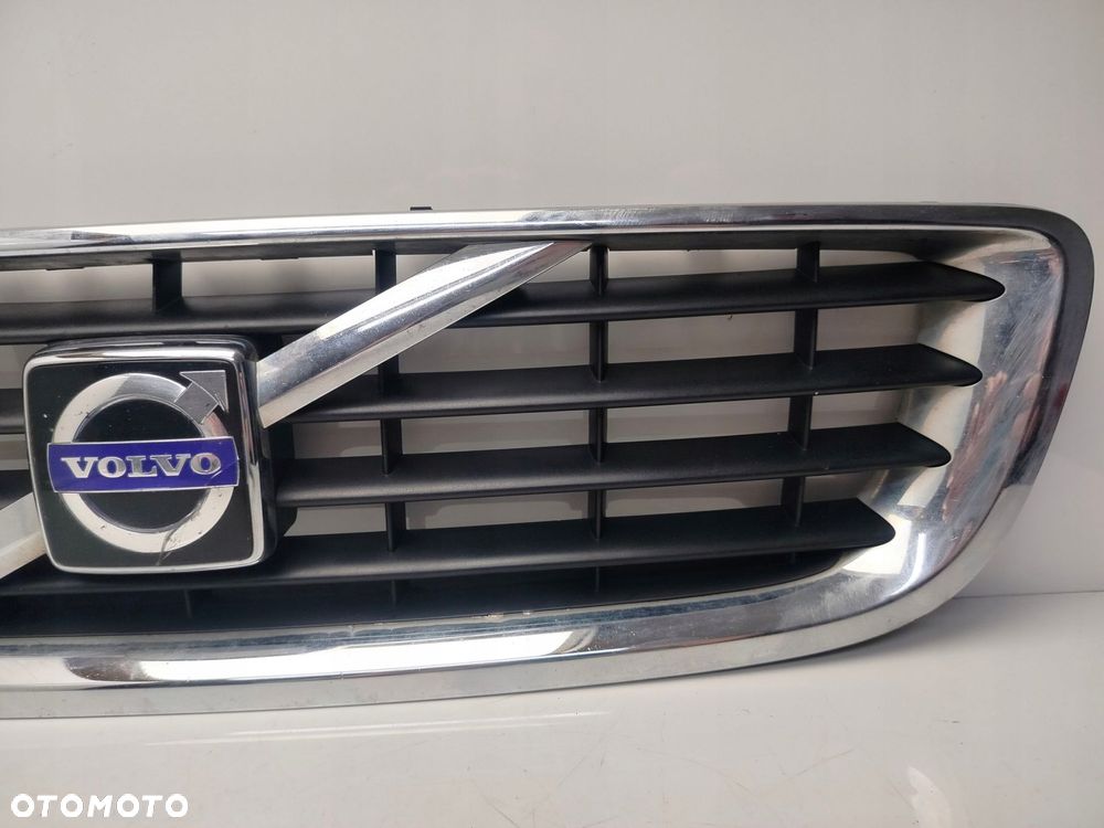 volvo v50 lift 07r- grill atrapa chłodnicy 30744914 - 3
