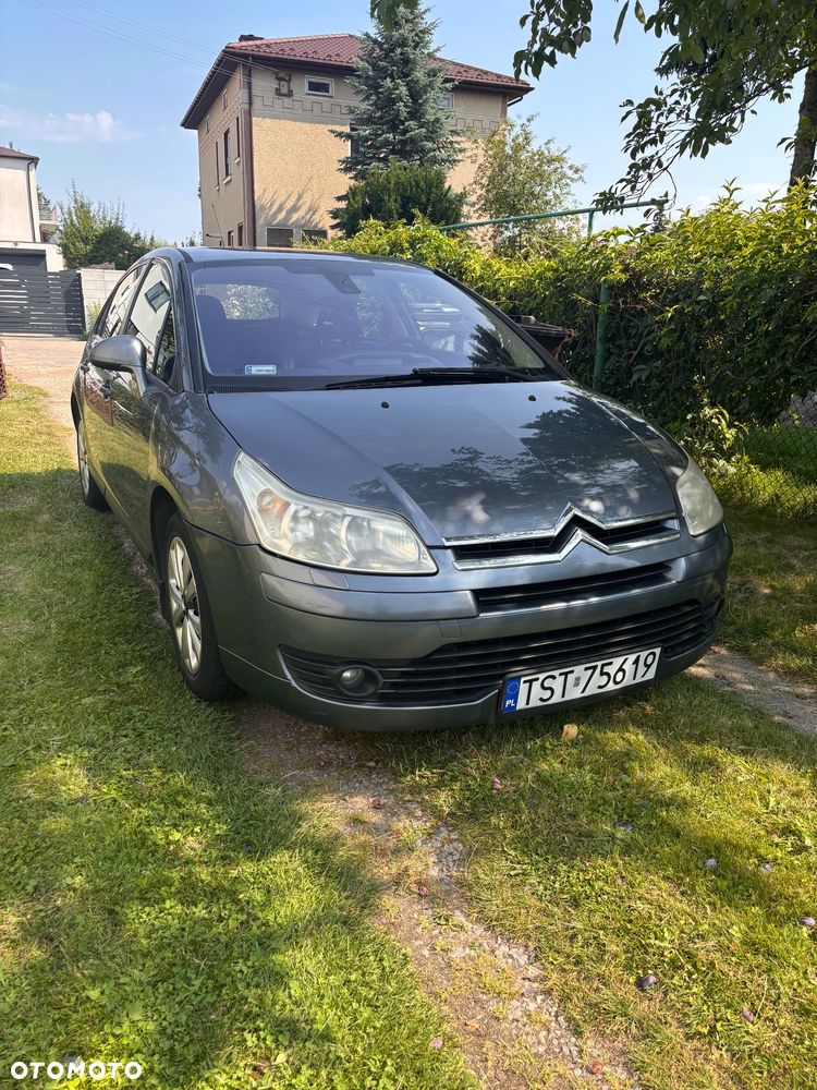 Citroën C4 1.6 16V Impress - 1