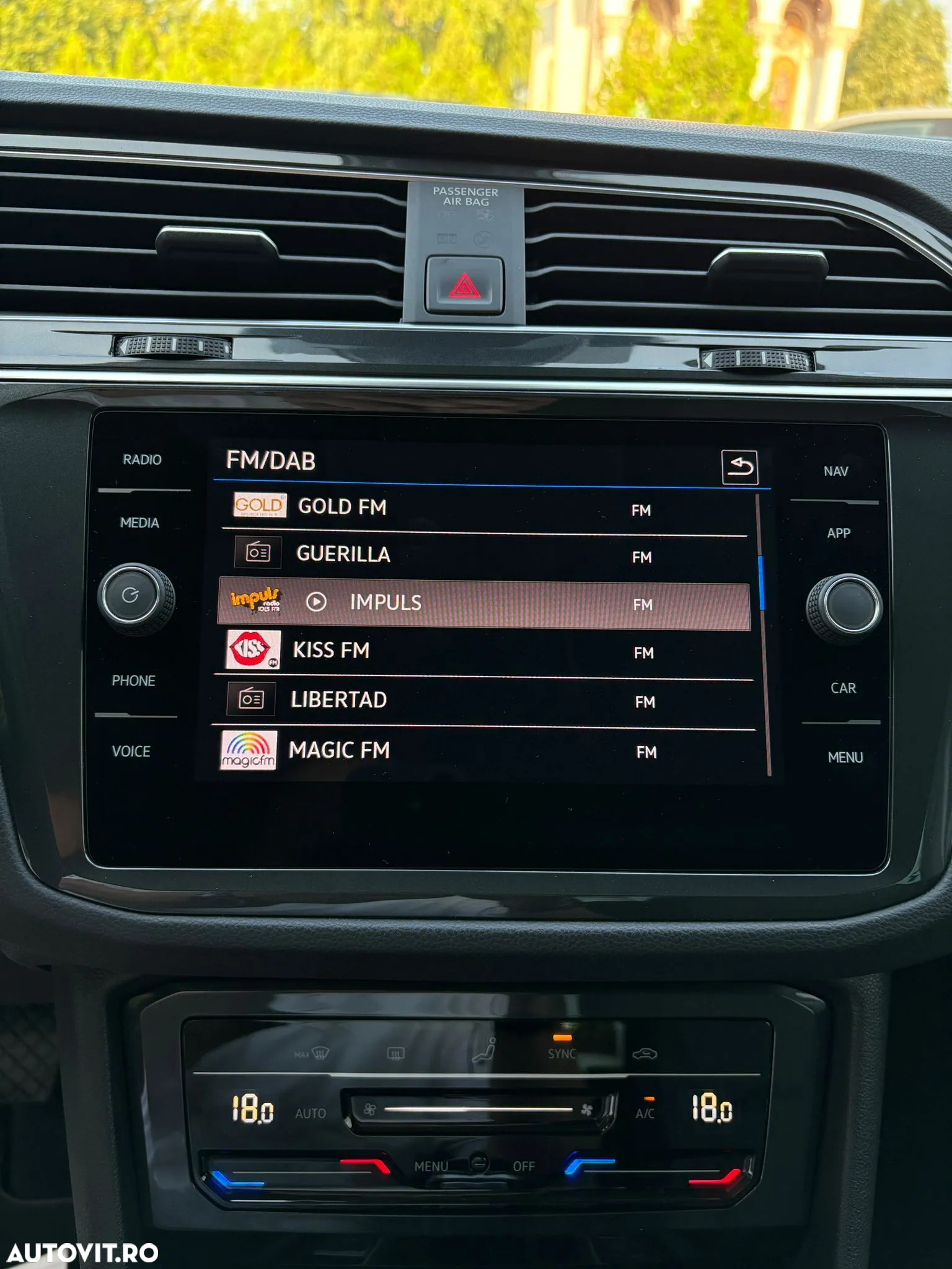 Volkswagen Tiguan 2.0 TDI SCR 4MOTION DSG IQ.DRIVE - 14