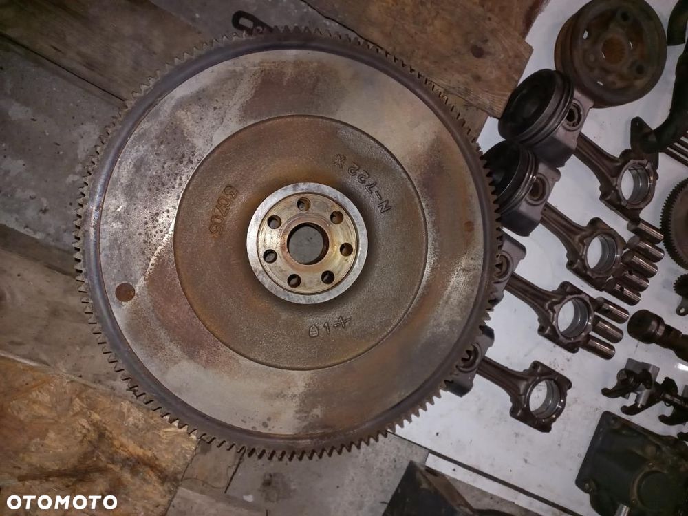Silnik kubota V3800-DI-T-ET10, 7KBXL,BKBXL03,blok,głowica,turbo,wał,korbowód,tłok,koło rozrządu,zamachowe,wałek,1G5970461,TD04 HL,1G574,V33,V3600,V3800,D662,ISEKI,YANMAR,wtryski,pompa wtryskowa,kompletny silnik,obudowa,E4CG,C18W,V1505D. - 12