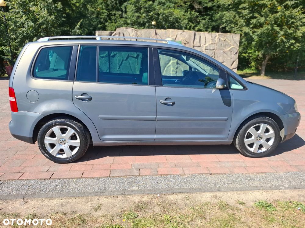 Volkswagen Touran 2.0 FSI Goal - 6
