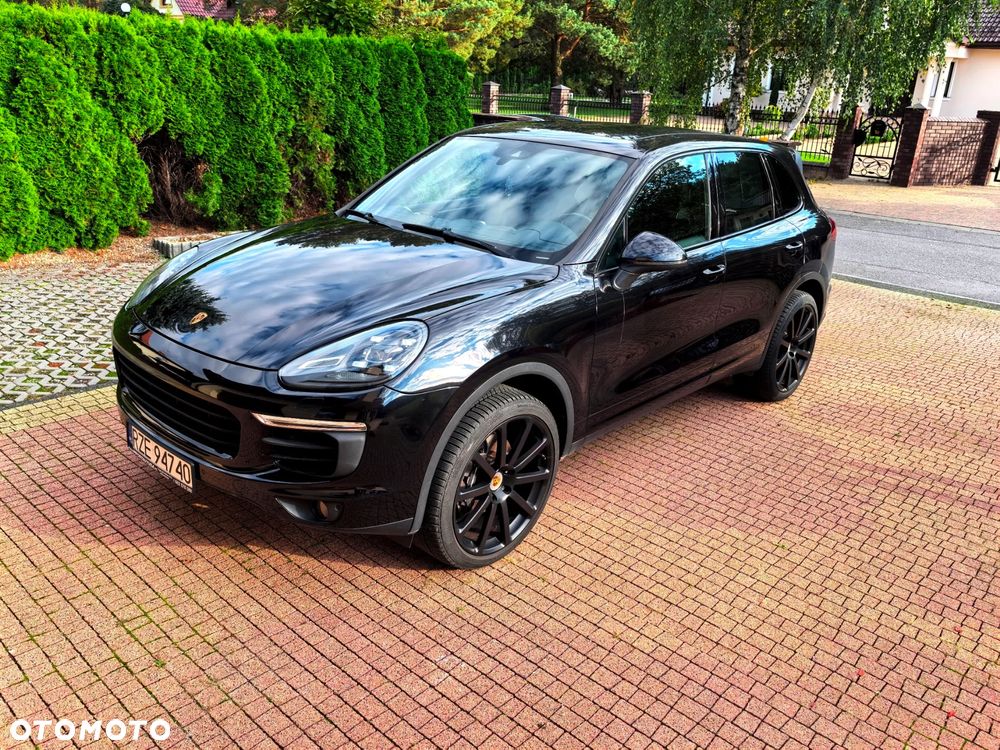 Porsche Cayenne Platinum Edition - 2