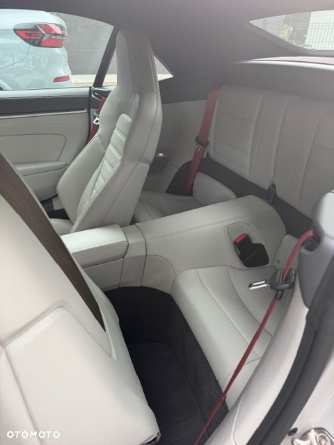 Porsche 911 Carrera 4S - 3