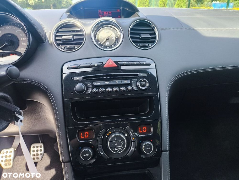 Peugeot RCZ 1.6 200 THP GT-Line - 16