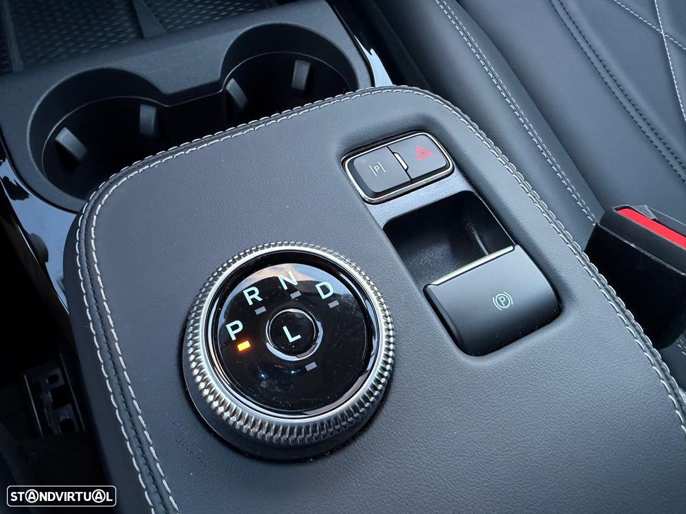 Ford Mustang Mach-E Standard - 23