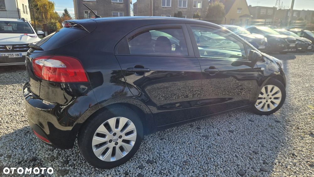 Kia Rio 1.2 Dream Team Edition - 18