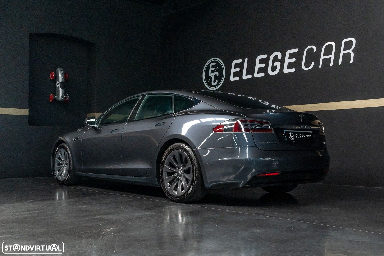 Tesla Model S 75D - 9