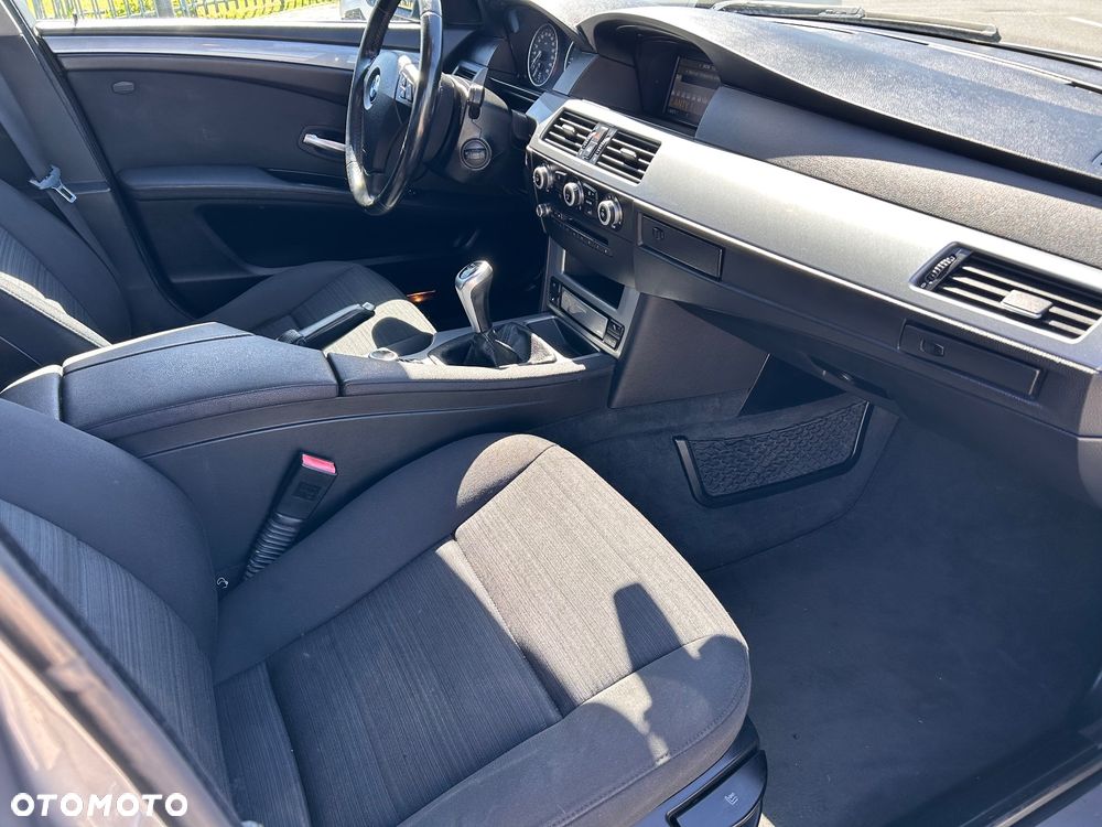 BMW Seria 5 520d - 9