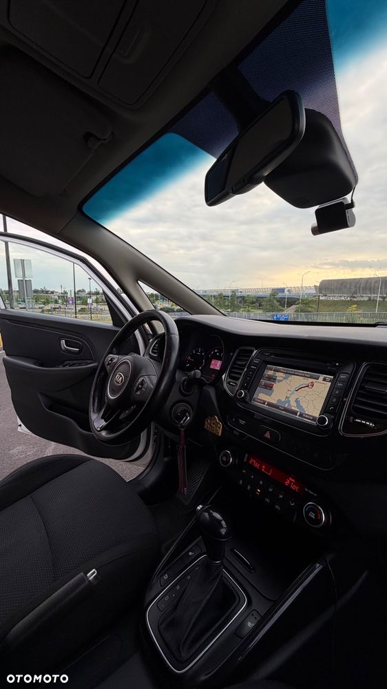 Kia Carens 1.7 CRDi XL 7os 7DCT - 21