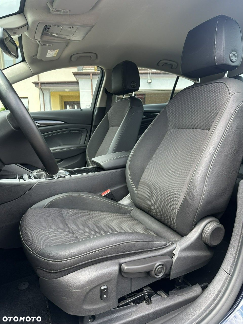 Opel Insignia - 21
