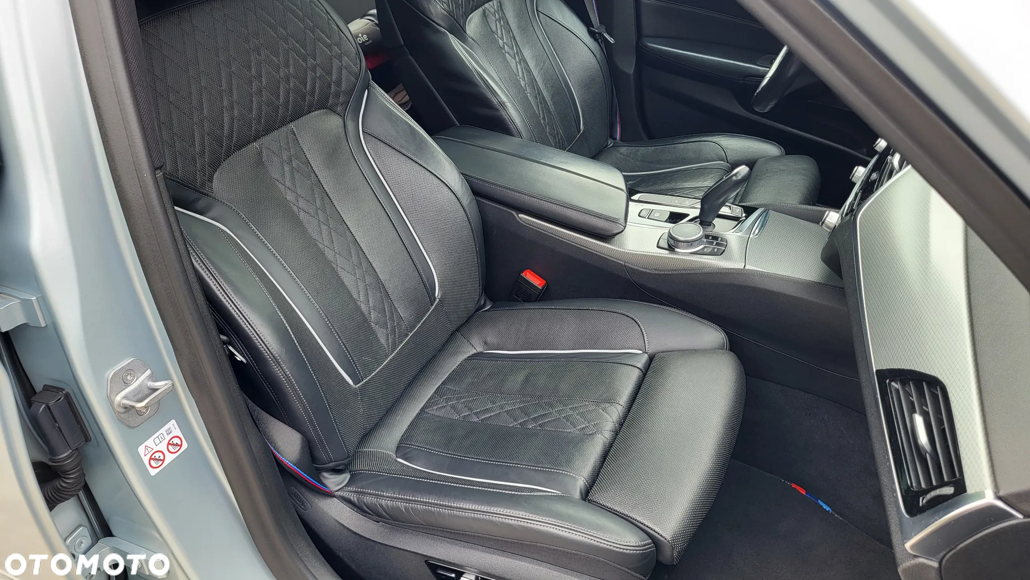 BMW Seria 5 M550d xDrive - 27