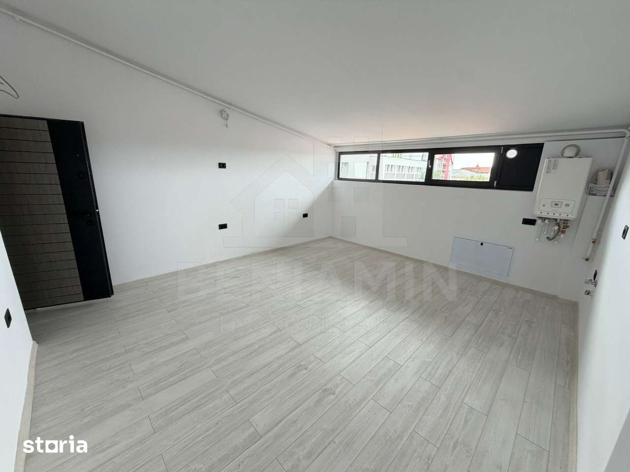 Apartament tip studio-Bloc nou-Incalzire in pardoseala-etaj 3-liber — fotografia 2