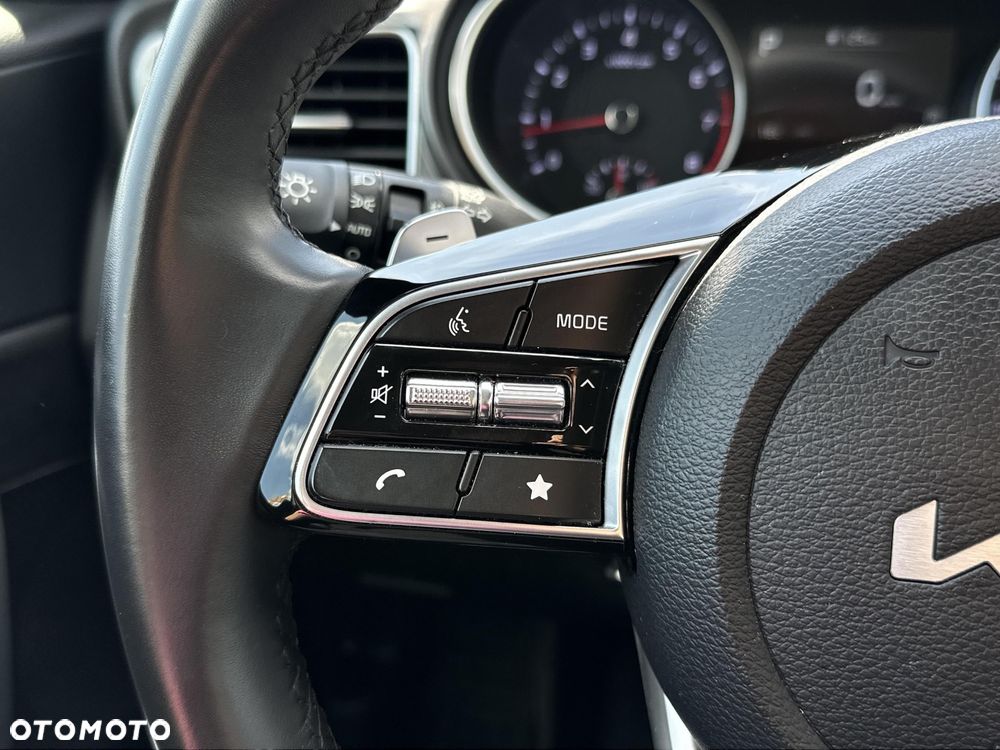 Kia Ceed 1.5 T-GDI M DCT - 16