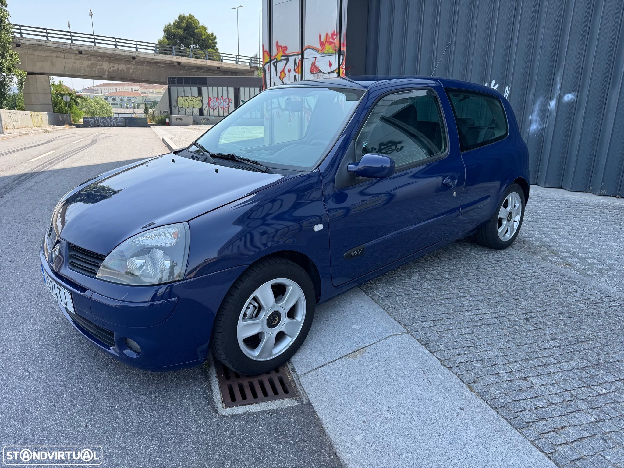 Renault Clio 1.2 16V Dynamique - 1