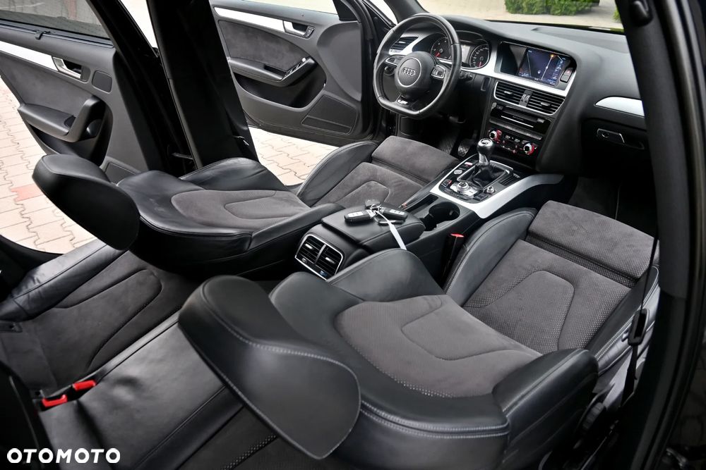 Audi A4 Avant 2.0 TDI DPF clean diesel quattro S line Sportpaket - 23