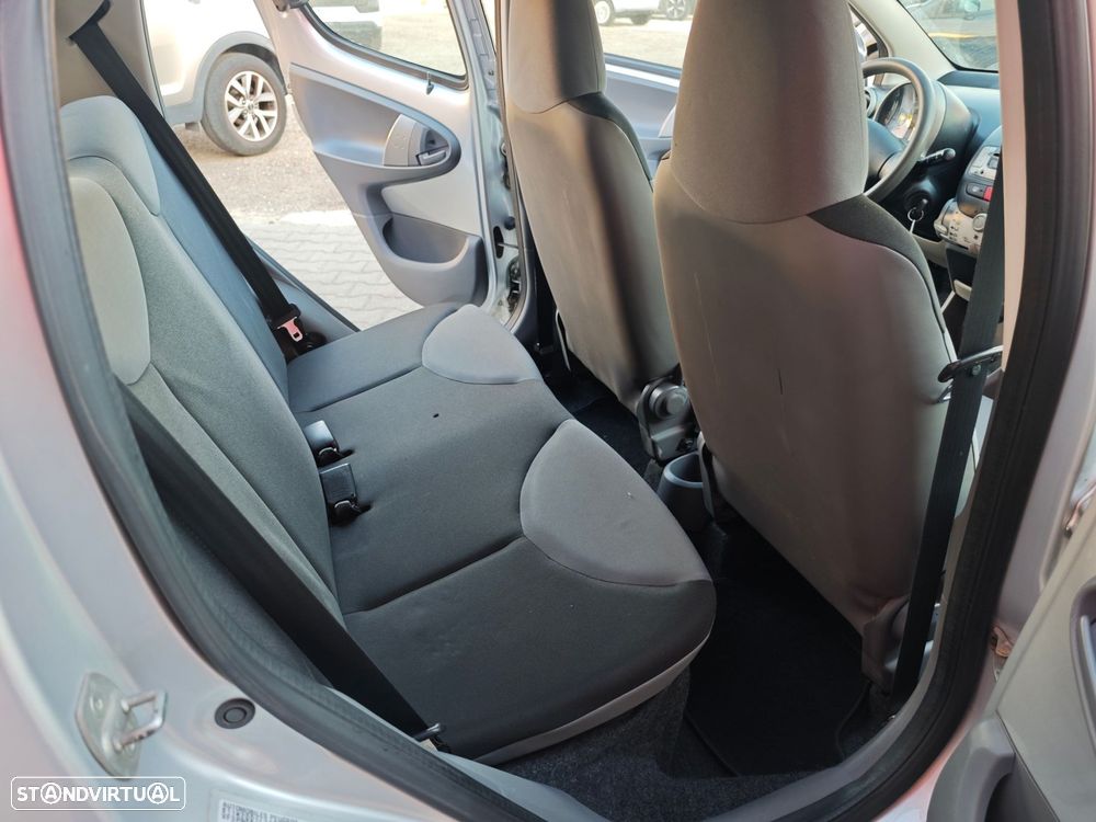Peugeot 107 1.0 Active - 11