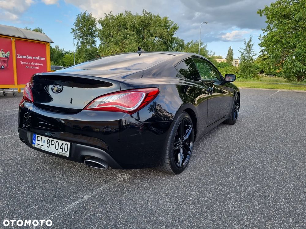 Hyundai Genesis Coupe 2.0 TCI Executive - 2