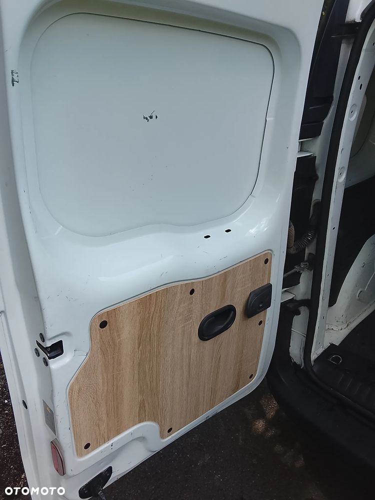 Renault Kangoo dCi 90 FAP TomTom Edition - 12