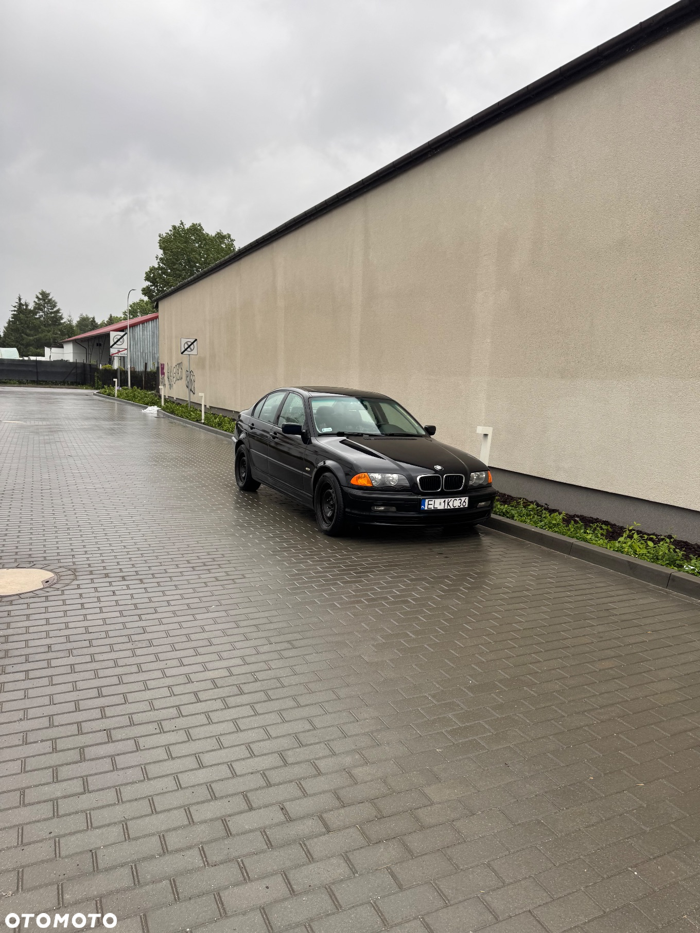 BMW Seria 3 318i - 3