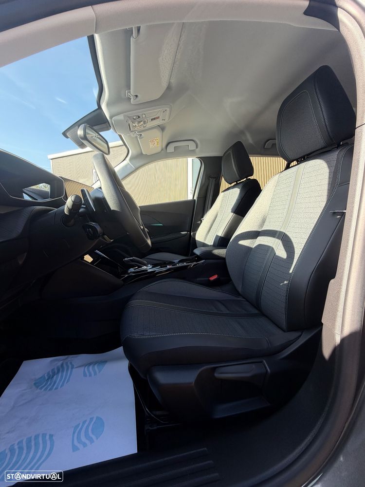 Peugeot 2008 PureTech 130 EAT8 Allure Pack - 30