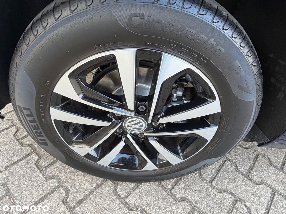 Volkswagen Touran 2.0 TDI BMT IQ Drive DSG - 36