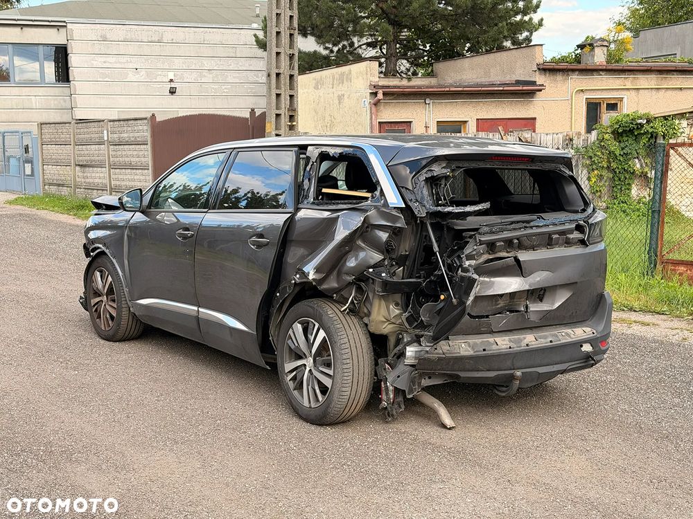 Peugeot 5008 - 3