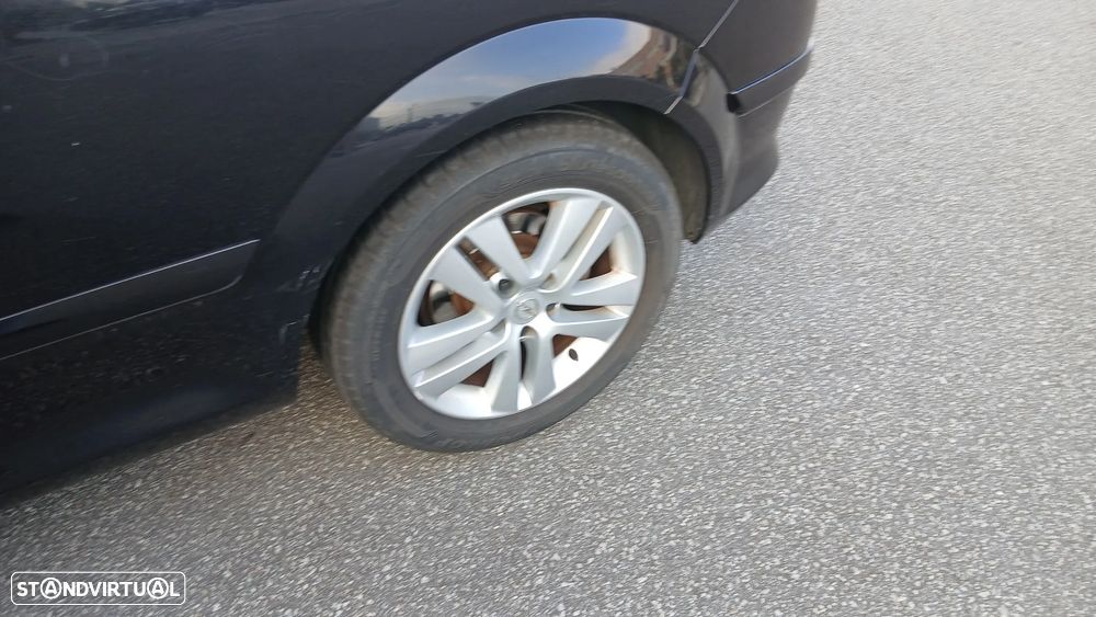 Opel Astra GTC 1.3 CDTI - 16