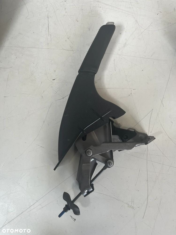 HAMULEC RĘCZNY SKODA FABIA IV 4 6VA - 1