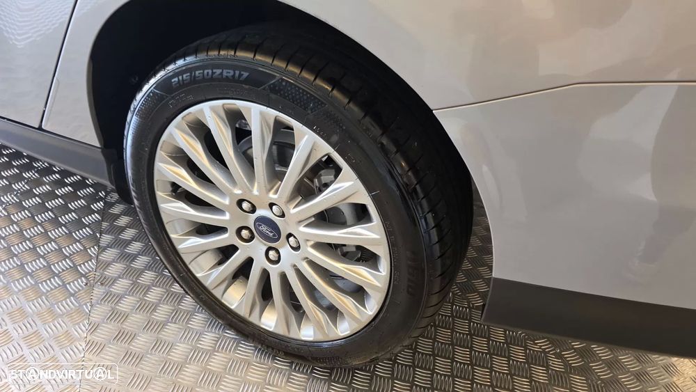 Ford Focus SW 1.6 TDCi Titanium - 34